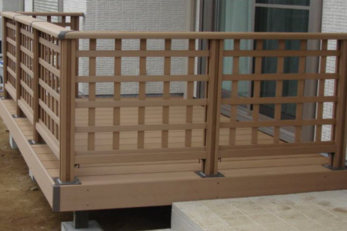 人工木ウッドデッキ